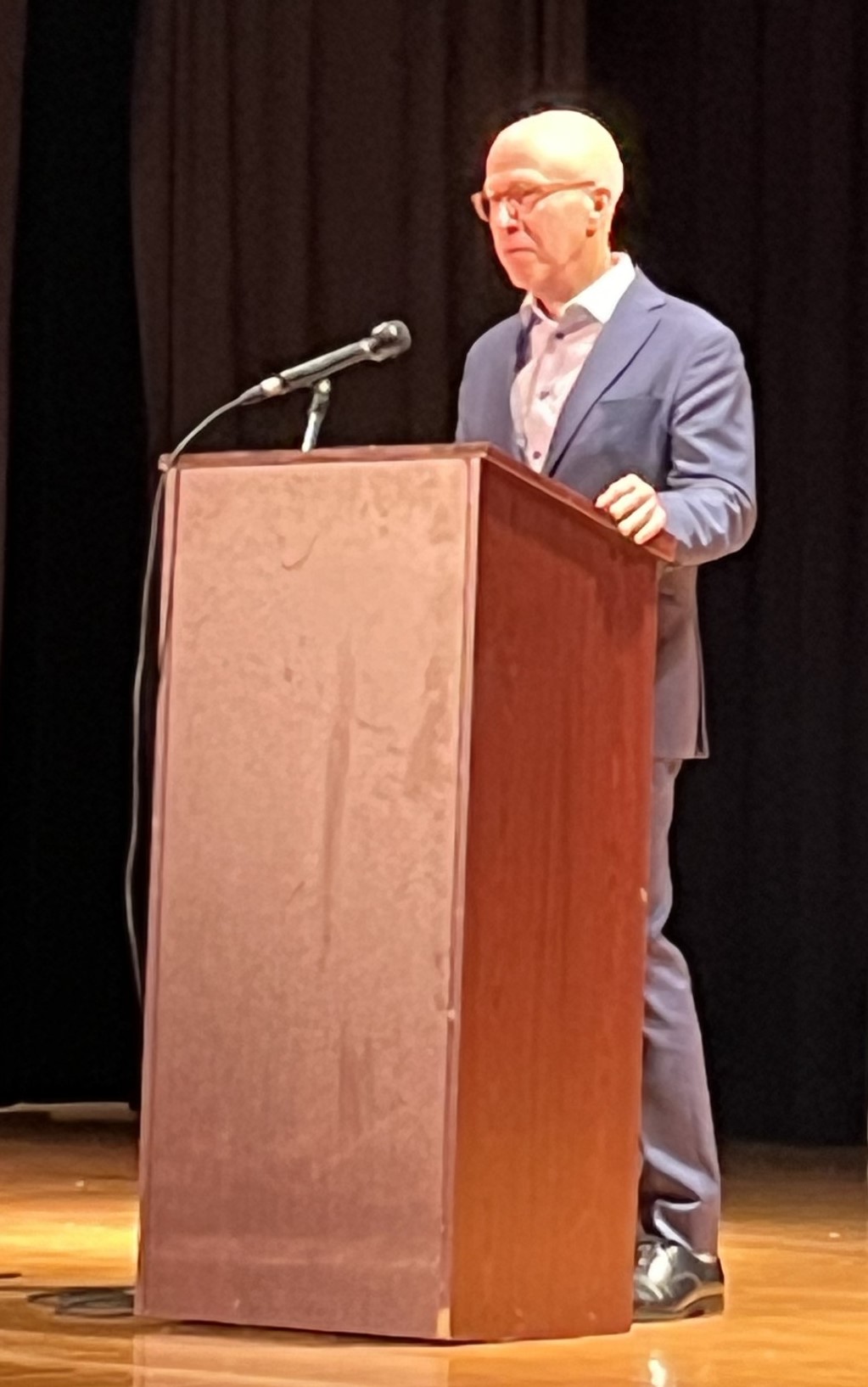 Jonathan Eig at the podium